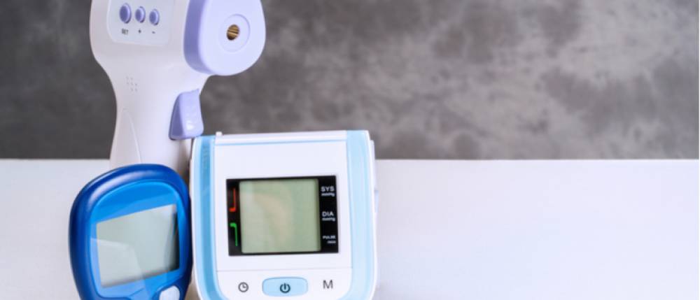 5 medical gadgets you must keep at home to monitor your health